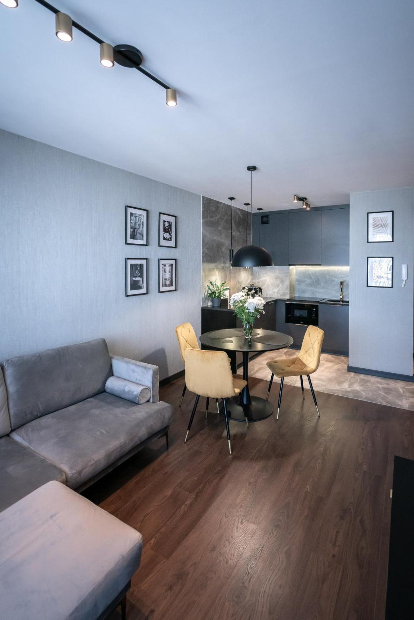 Noche Apartamenty Premium Biala Podlaska Exterior photo